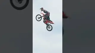That triple tho 😮&zwj;💨 @motocross (w/ Matt Guada)
