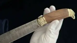 Artisan Art Knife &ndash; Applying Personalization | Collectible Handcrafted Masterpiece