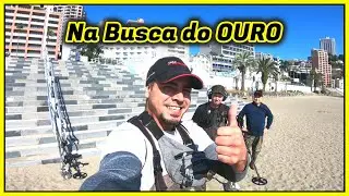 Caçando em uma praia cheia de MINÉRIO de FERRO! / Detector de Metais / 金属探知機