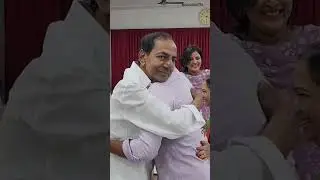 KTR seeks blessings from KCR and Shobhamma