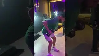 Extensi&oacute;n de codo con mancuernas