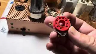 Drake TR4 finals tube conversion to 6146 / 8032 finals. Octal sockets are in. Tubes fit height OK.