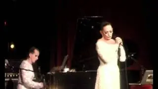 When you're good to mama / Wie lautet noch die unverge&szlig;liche Zeile... / Thalia Theater Hamburg
