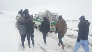 Vehicle stuck in snow and then recovered 