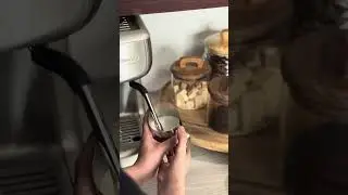 🥛 Cum să obții spuma perfectă de lapte acasă?