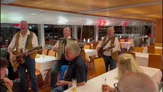 Schliefar Büebe - Buona sera