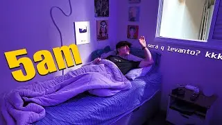 Tentando acordar 5 da manhã pra ver se compensa.