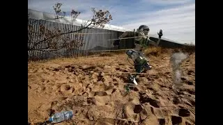 OCTANE RUNNING IN THE DESERT WHILE GETTING CHASED BY BORDER POLICE IN APEX LEGENDS