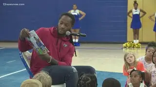 NFL player Chris Piece returns to alma mater Smithfield High School
