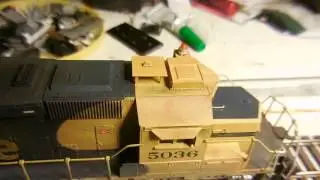 Athearn SD40-2 Santa Fe, DCC, Sound. LED Fiber Optic LIghts. 