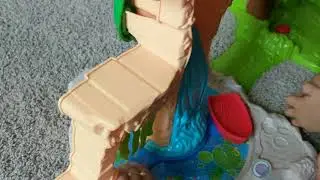 Fisher-Price Little People Share & Care Safari Playset
