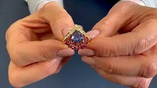 18 karat yellow gold ring with sapphire, rubies and diamonds - Italy 1960s
