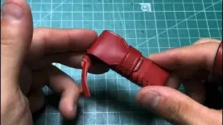 Make a USB flash drive case. USBメモリのケースを作ります。