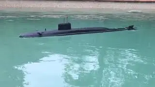HMS Resolution SSBN Scale 1/120.  Zero Bubble Model design.