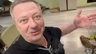 решил ОСТАВИТЬ себе и забрать ЕЁ в дом на Юге