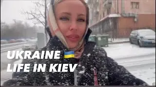 Ukraine 🇺🇦Life in Kiev. February 17, 2026. The Streets of Kiev, Ukraine. Streets Scenes.