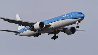KLM 777-300 Landing at YYC!