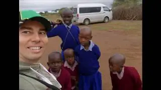 POTOPIS - Z invalidskim vozičkom na safari v Afriko (2. del: obisk masajske vasi Olpopongi)