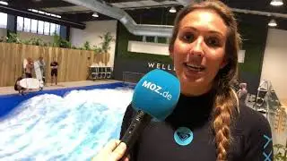 Indoor-Surfen im Wellenwerk in Berlin