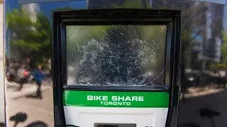 CYCLING THROUGH CHANGE? Bike Share Toronto