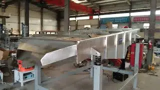 Linear motion screening machine