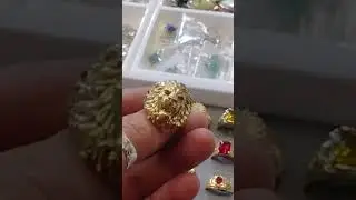 14k solid gold lion 🦁 ring. contact us on Instagram &lrm;@p_town_jewelry&nbsp; for any questions