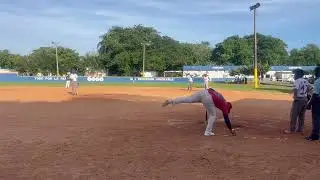 El swing que hizo reír a todos😅