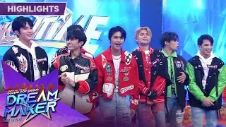 Team Hunters members are happy to visit It's Showtime | Dream Maker