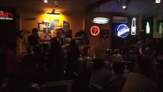 Rock And Roll Music by สุรสีห์ อิทธิกุล & The Beatlenuts  in To South With Love@Moon Terrace