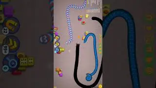 BLUE SNAKE VS BLACK SNAKE AAMNE SAMNE #games #worms #snakezone #biggestsnake #viralsnake #anaconda