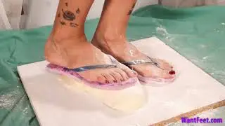 Flip Flop Dough Crushing ASMR