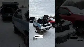 Pontiac T-1000 z 1981 roku na targach w Akron @PullapartAuto! #znaleziska ze złomowiska #pontiact...