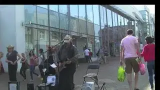 Rob Berry Busking a Dollar Short