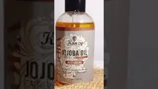 🍂Jojoba Oil Is A Popular Natural Oil   #jojobaoil #skincare #haircare