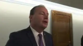 GOP Senator Lee defends war powers resolution