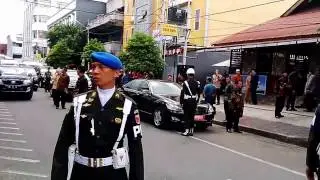 PRESIDEN JOKOWI MAKAN SIANG DI RM.  IKAN BAKAR RASA GURIH - AMBON