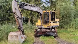 ÅKERMAN EW 130 llä pari pihakiveä pois.