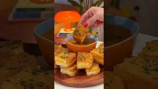 Mini Grilled Cheese Bites #kingshawaiian