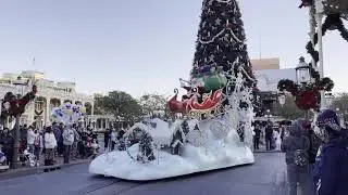 Official Christmas Day 2020 Parade at the Magic Kingdom PLUS Surprise Disney World Meet and Greet