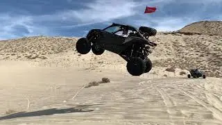 2018 Can-Am Maverick x3 Sand Mountain Jump
