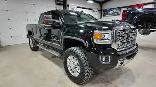 GMC 2500HD 2018 года с 4-дюймовым Cognito на 37-дюймовых дисках Toyo