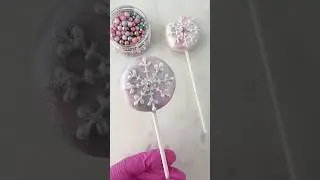 Winter Wonderland Snowflake Cake Pops