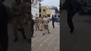 Thana Mein Dangal   Sudanese MBA Student Goes Full Bollywood!