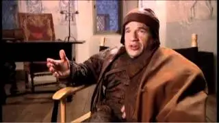 BLANCANIEVES (MIRROR, MIRROR) - Entrevista a Mark Povinelli