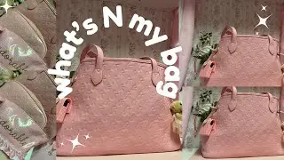 WHAT'S IN MY BAG