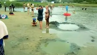 How people use funny The healing properties of mud in Russia | Health Care Medicinal clay Coach