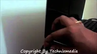 Заряжайте Funbook Pro через USB-порт ноутбука или с помощью универсального USB-адаптера