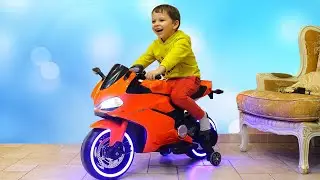 Tema ride on Power Wheels Sportbike and Pretend Play with toys