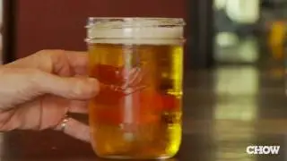 The Importance of a Clean Beer Glass - CHOW Tip