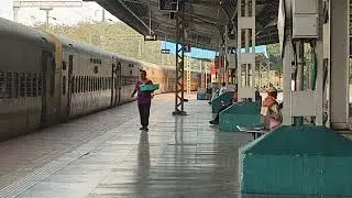 Indian railway special train 🚆🚂🚃🚂🚄 Guntakal railway station 🚉🚉 SUPERFAST express train 🚆